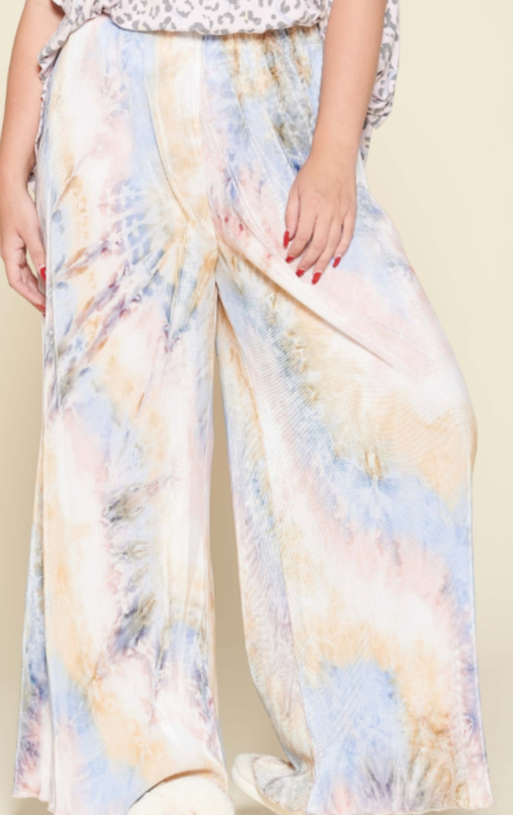 Curvy Pleated Pant