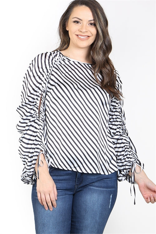 NW-Curvy Black Stripe Top