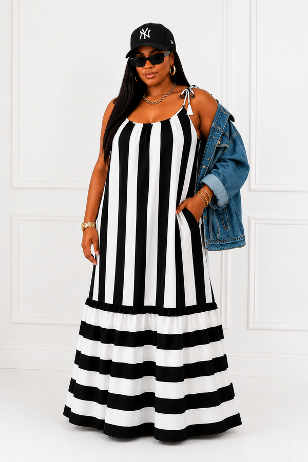 CURVY Sporty Stripe Maxi w/Pockets